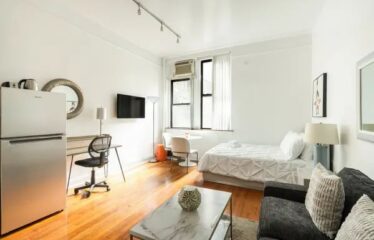 Bright and comfy studio apartment in the heart of Chelsea