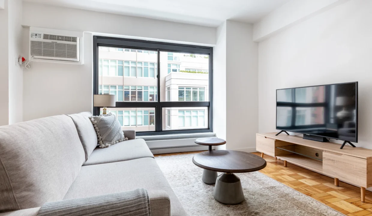 Bright Midtown East Studio 2