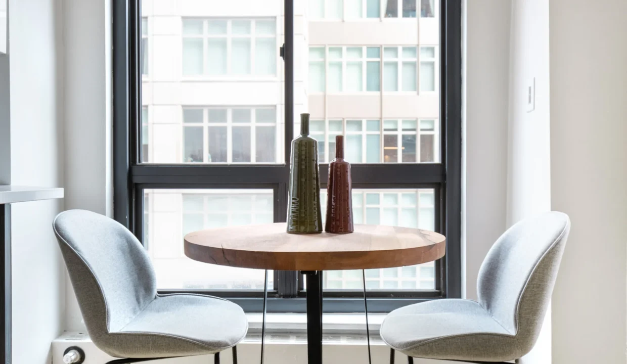 Bright Midtown East Studio 3
