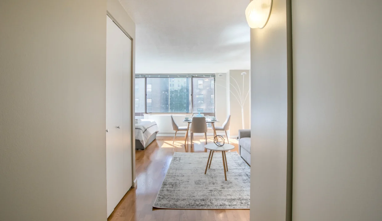 Comfortable Fully-furnished Studio at West 89th St 4