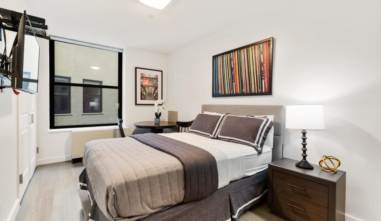 Modern studio apartment 5